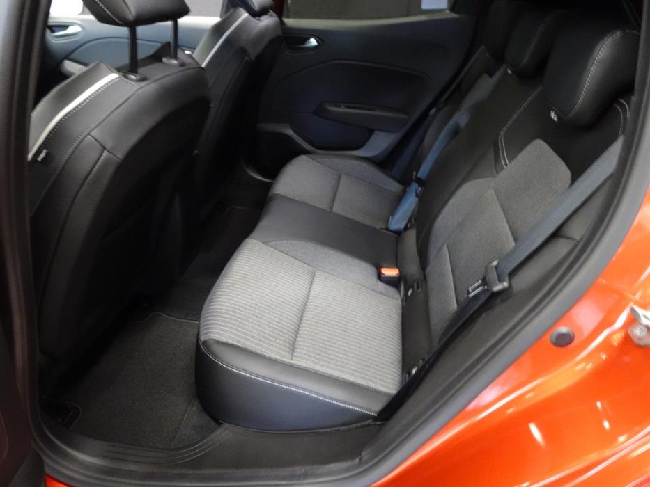 MITSUBISHI Colt 2025