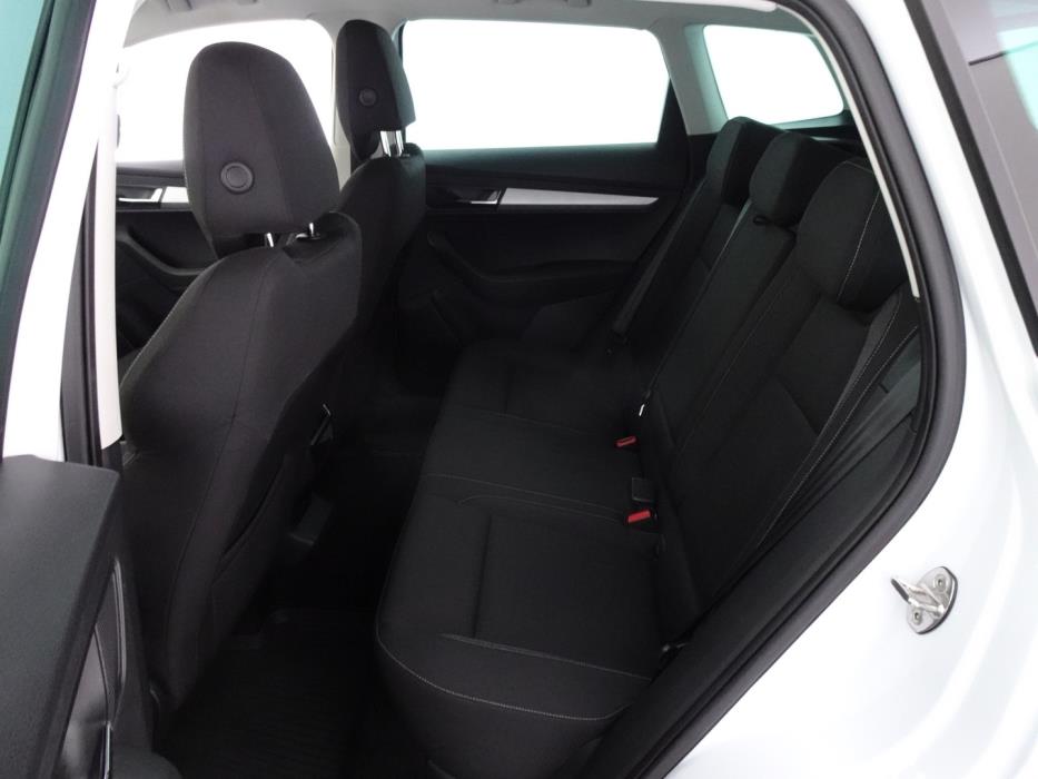 SKODA Karoq 2023