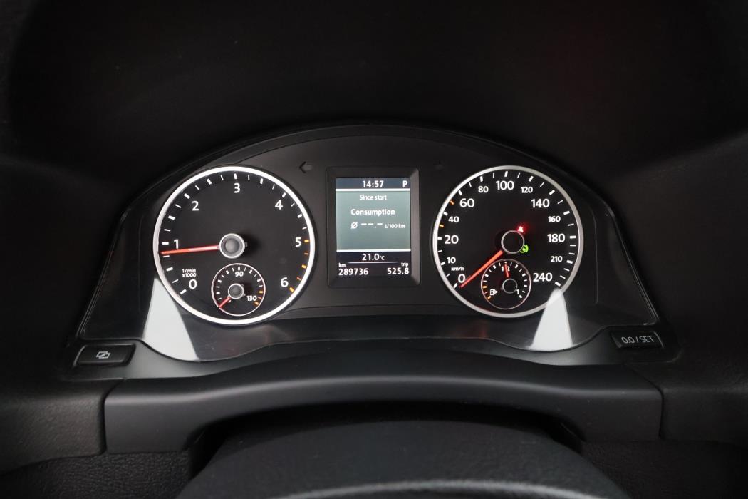 VOLKSWAGEN Tiguan 2011