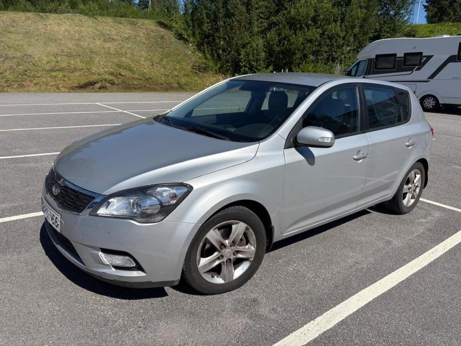 KIA cee'd 2012