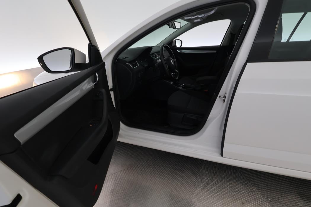 SKODA Octavia 2015
