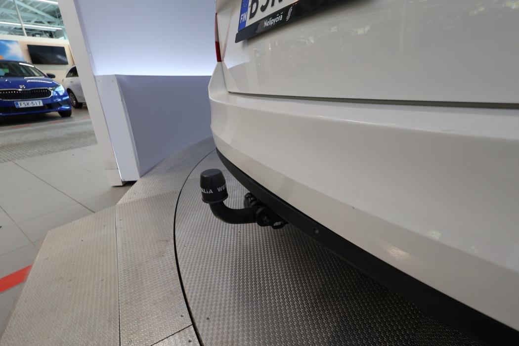 SKODA Octavia 2015