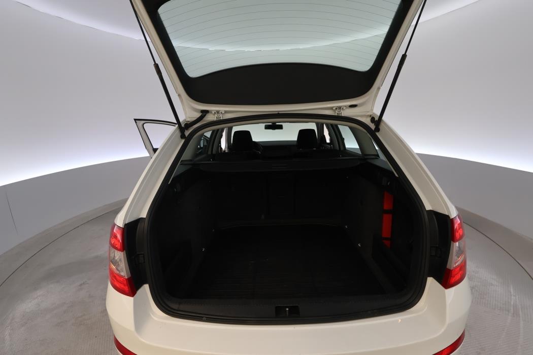 SKODA Octavia 2015