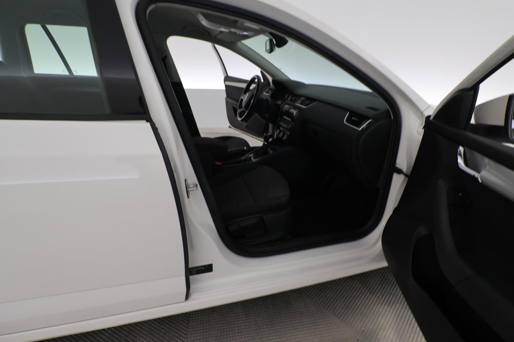 SKODA Octavia 2015