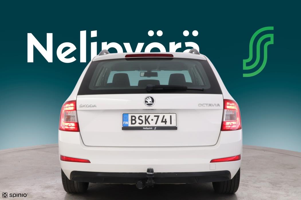 SKODA Octavia 2015