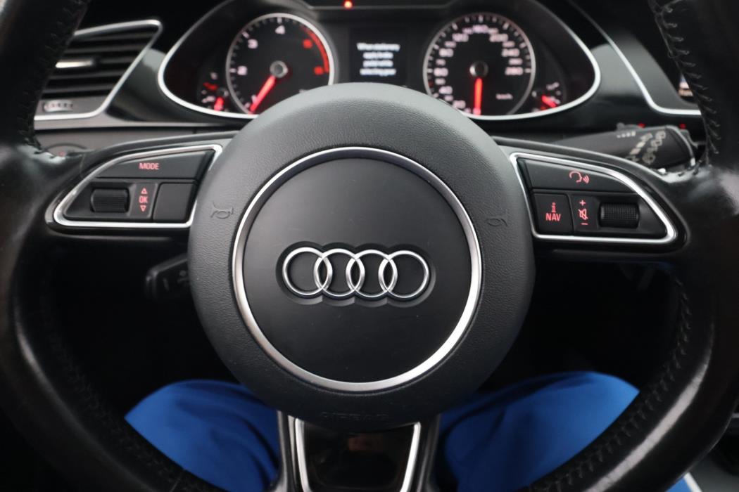 AUDI A4 2015