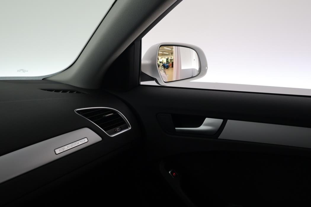 AUDI A4 2015