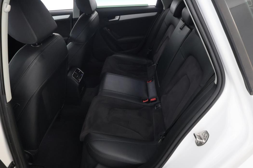 AUDI A4 2015