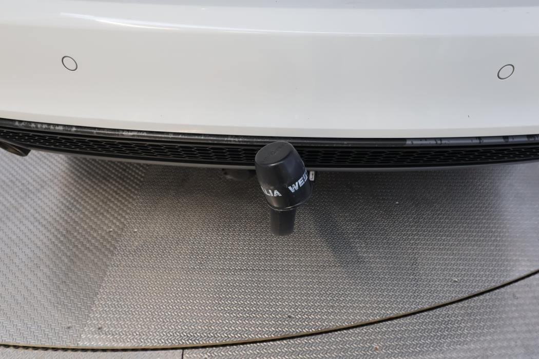 AUDI A4 2015