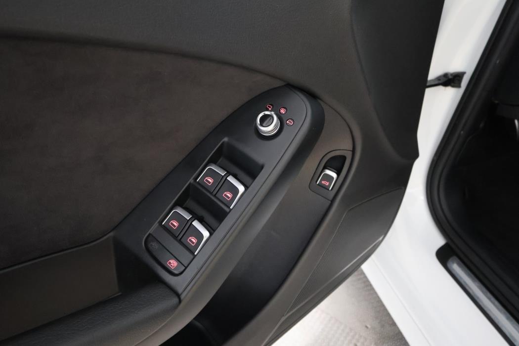 AUDI A4 2015