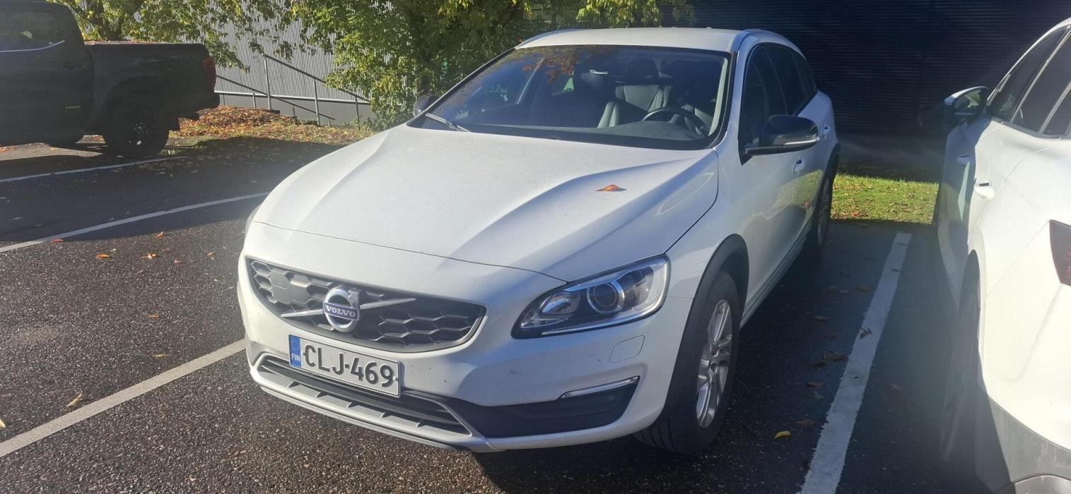 VOLVO V60 Cross Country 2018