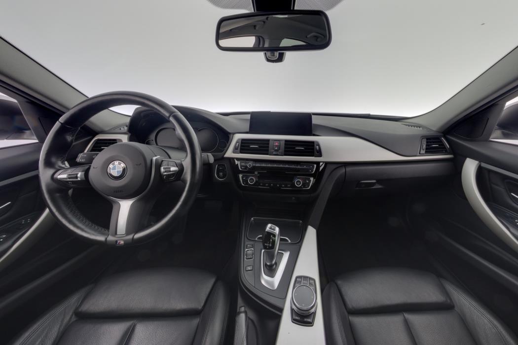 BMW 320 2019