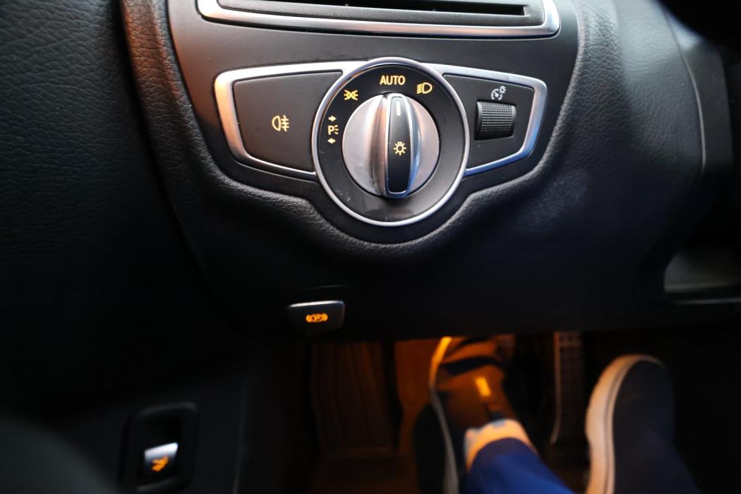 MERCEDES-BENZ C 2017