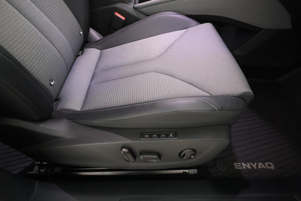 SKODA Enyaq 2022