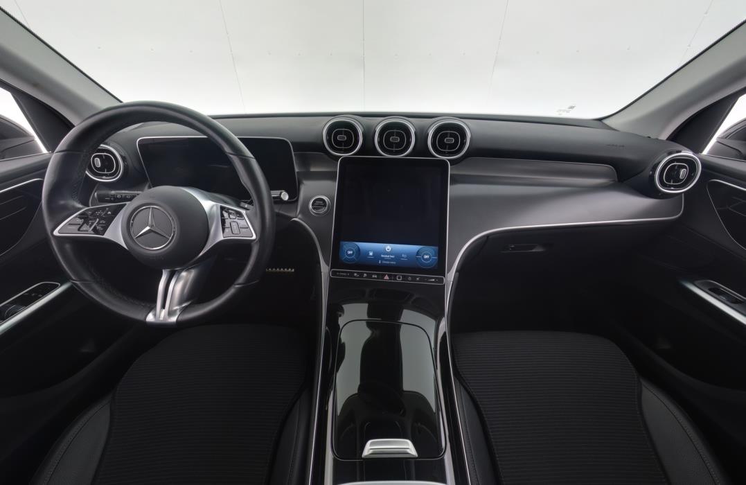 MERCEDES-BENZ GLC 2023