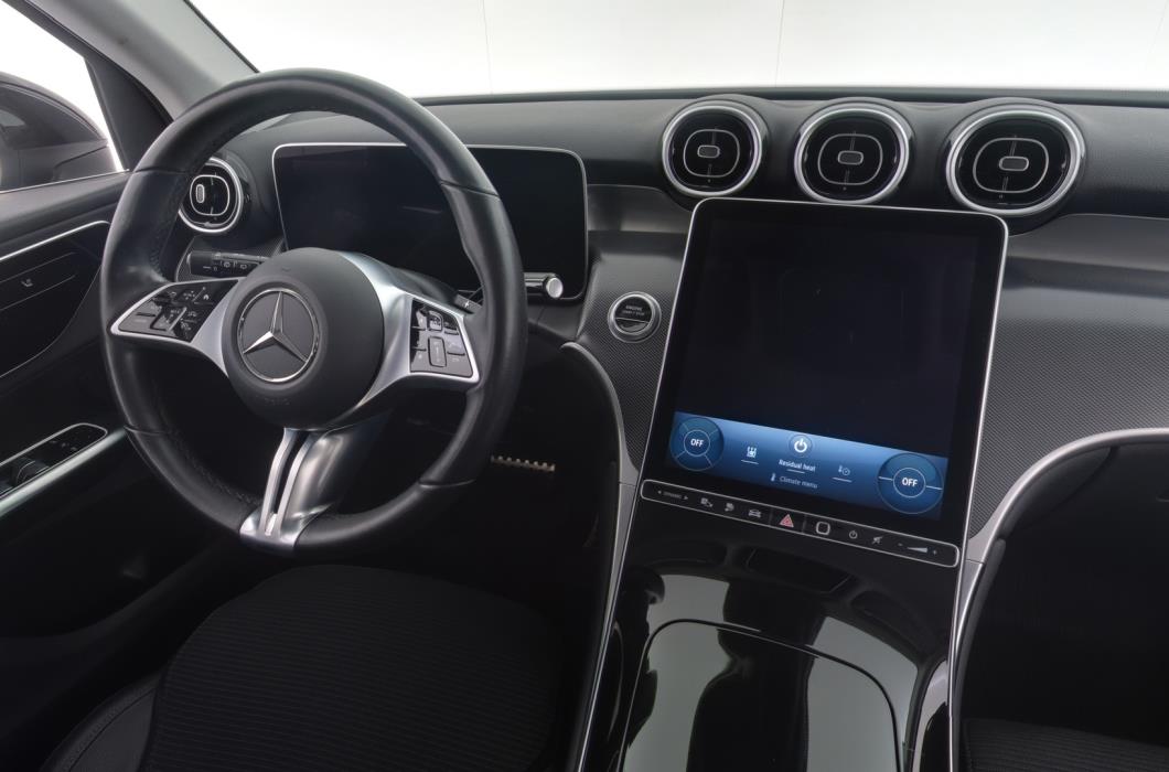 MERCEDES-BENZ GLC 2023