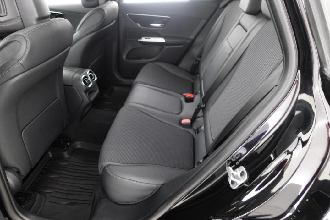 MERCEDES-BENZ GLC 2023