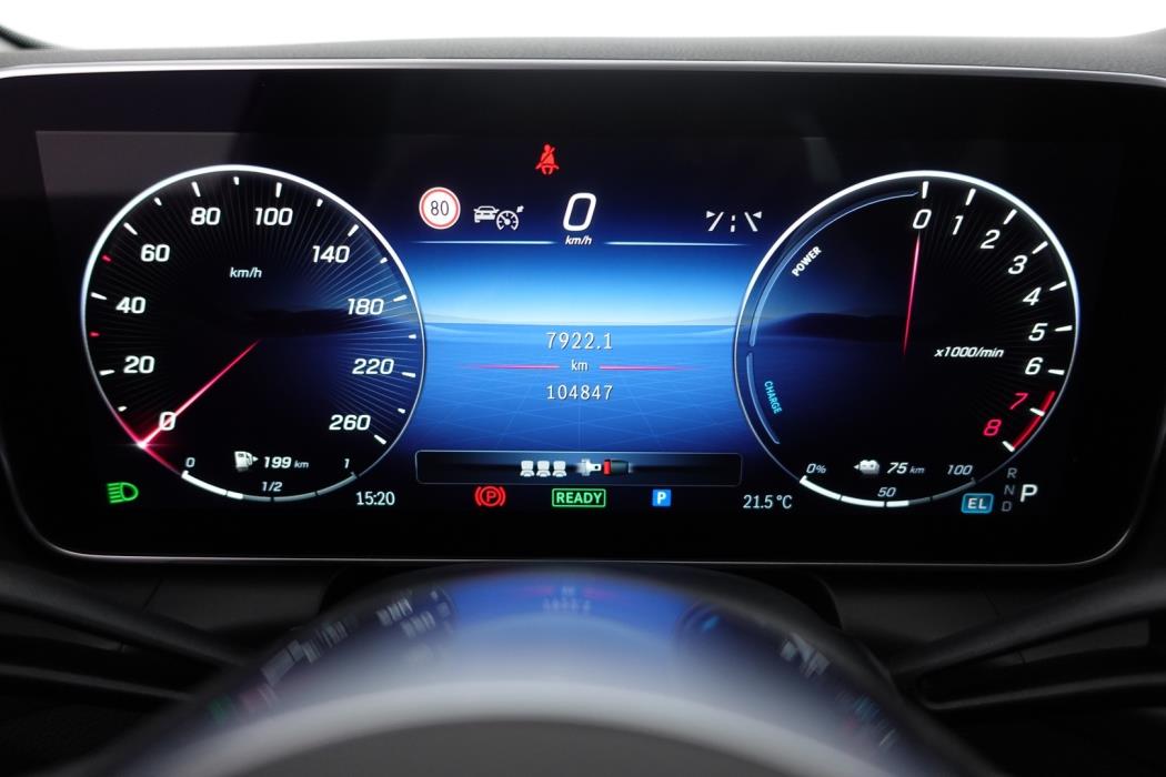 MERCEDES-BENZ GLC 2023