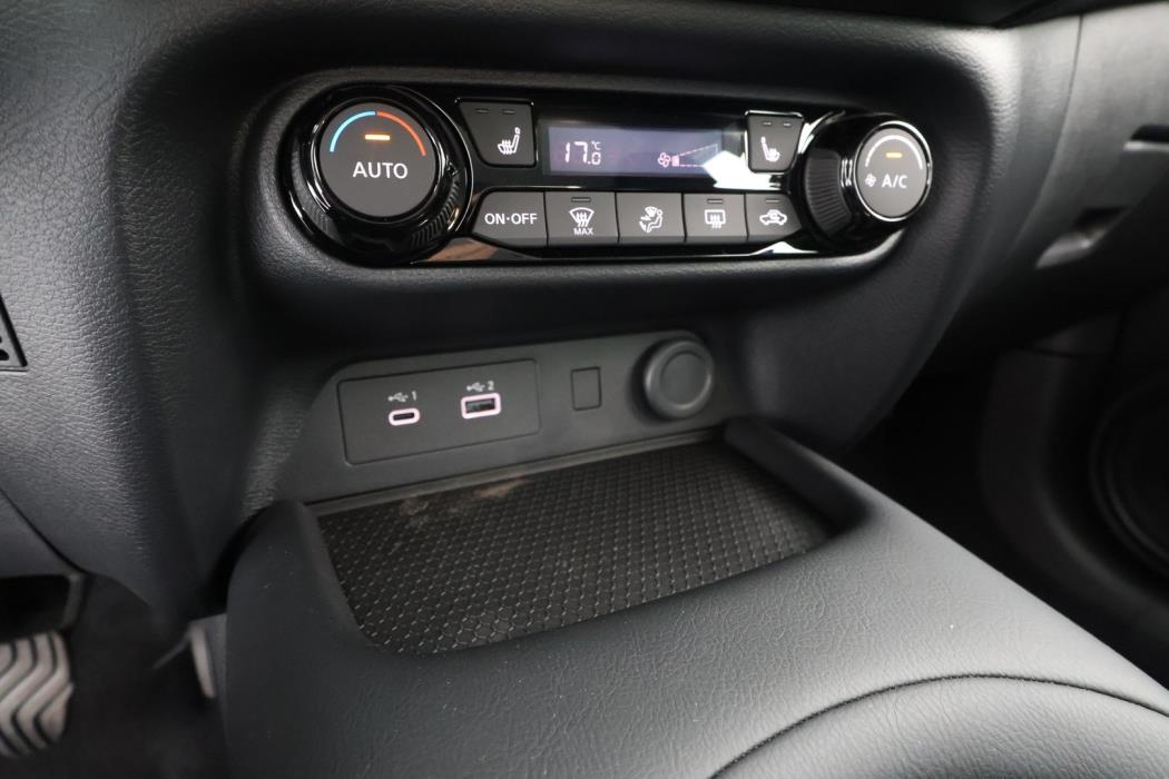 NISSAN Juke 2025