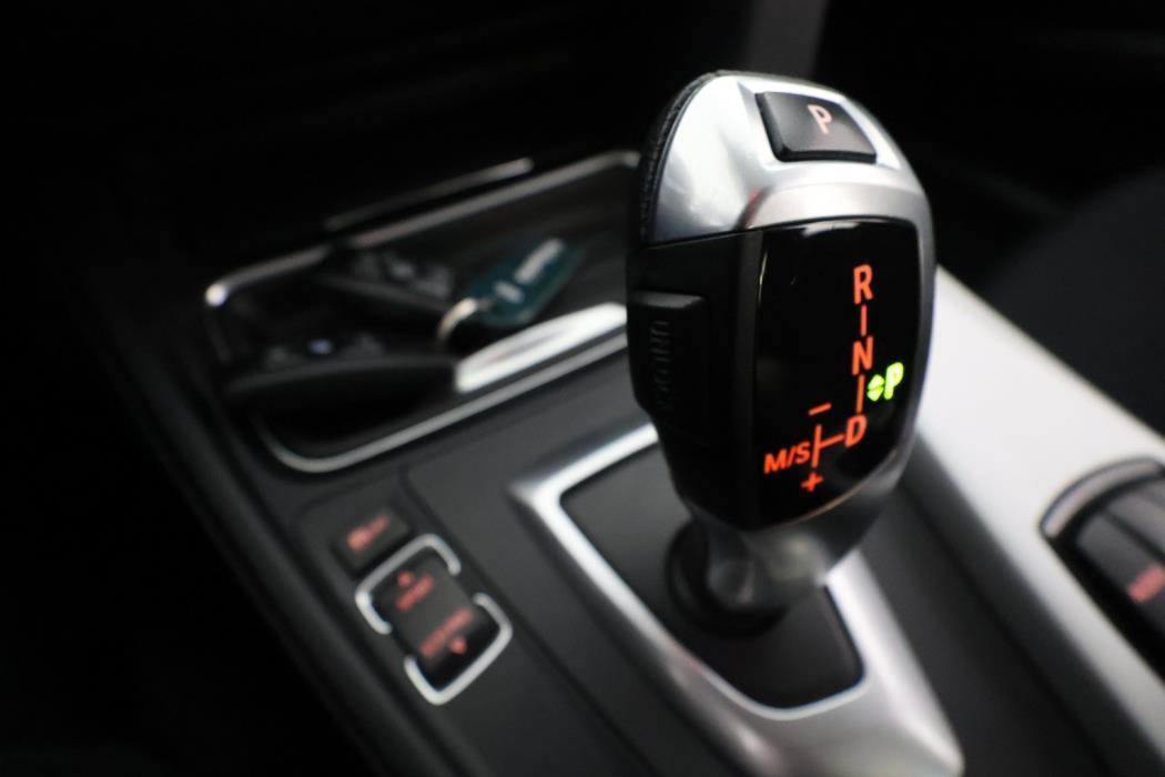 BMW 320 2013