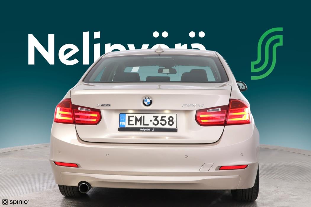 BMW 320 2013