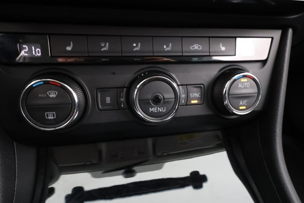 SKODA Superb 2015