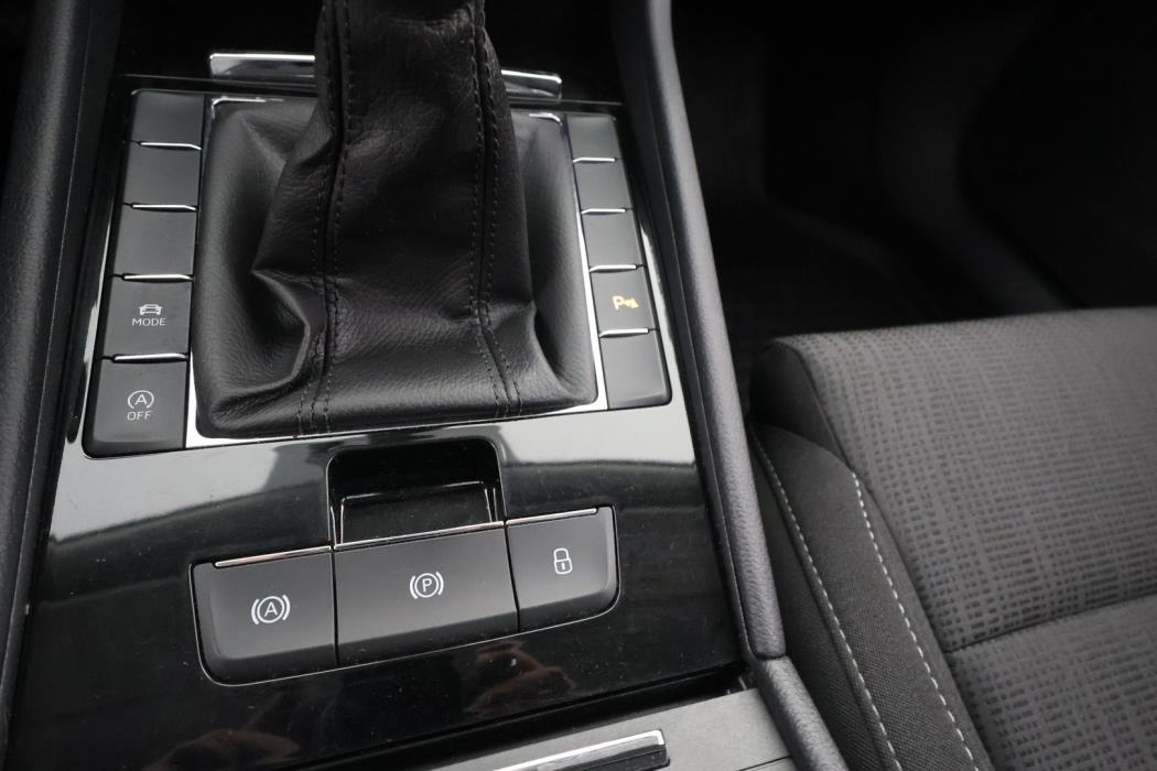 SKODA Superb 2015