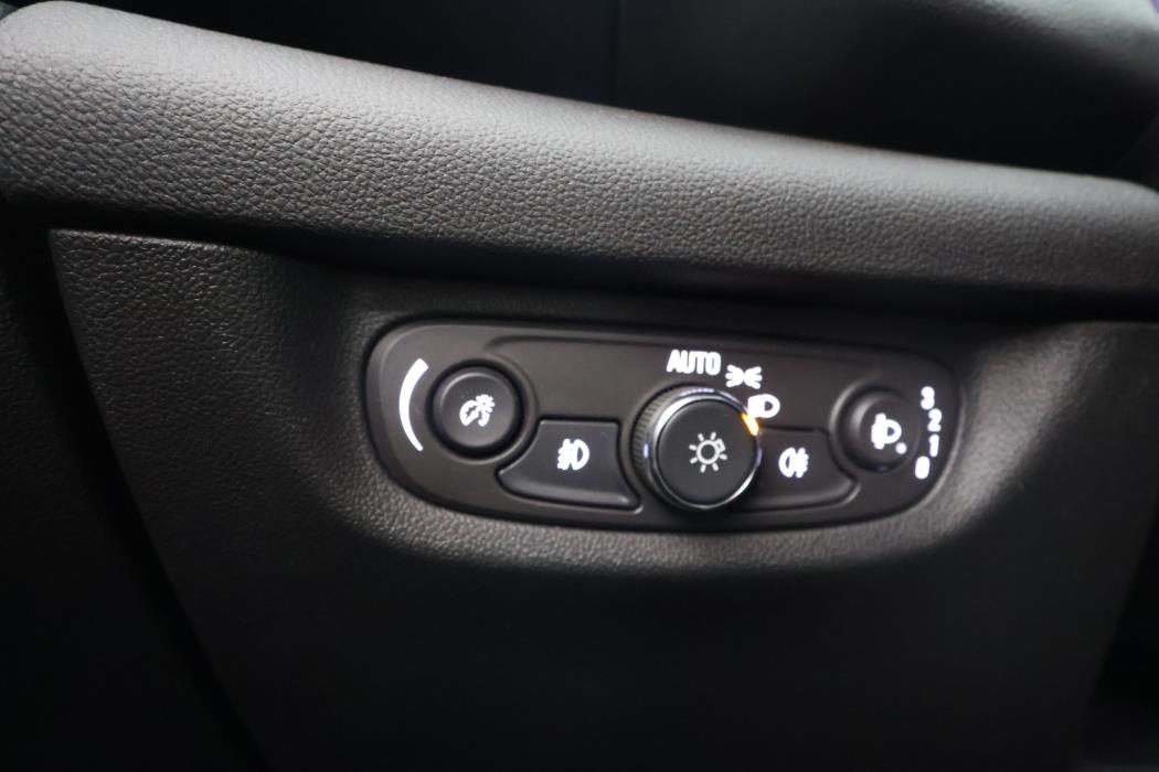 OPEL Insignia 2021