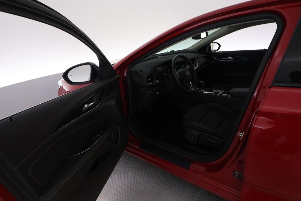 OPEL Insignia 2021