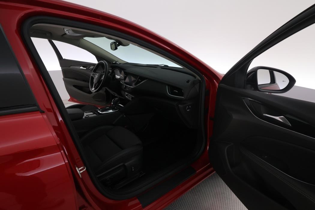 OPEL Insignia 2021