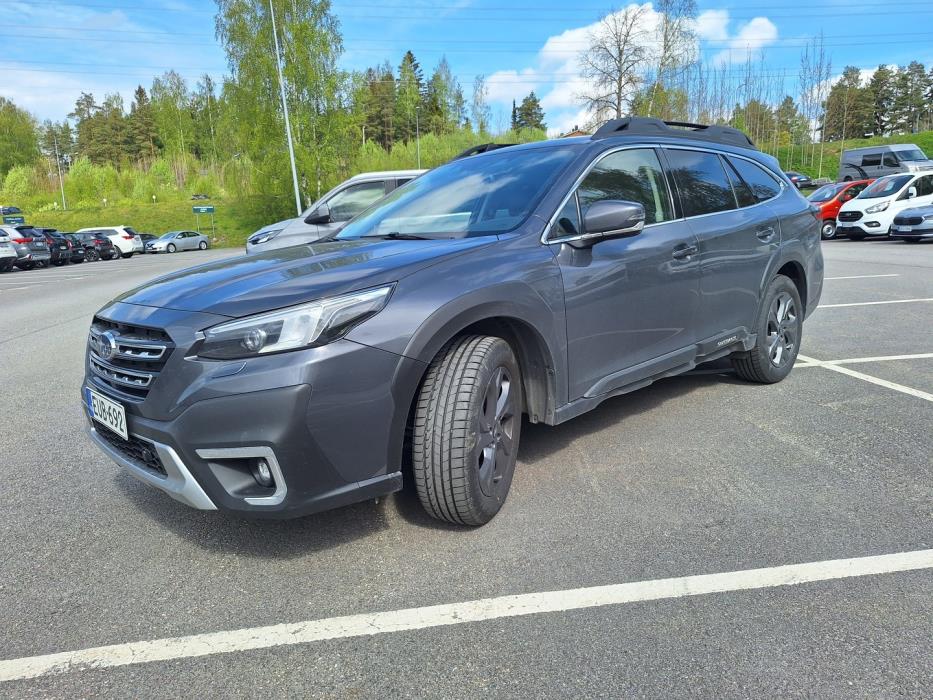 SUBARU Outback 2022