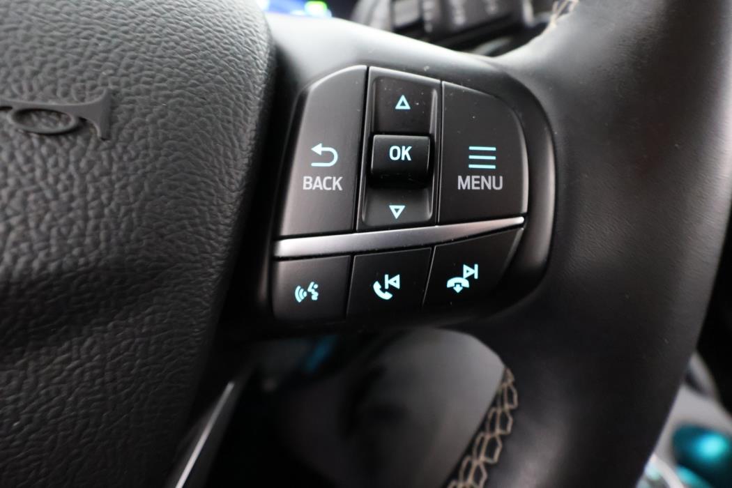 FORD Kuga 2023