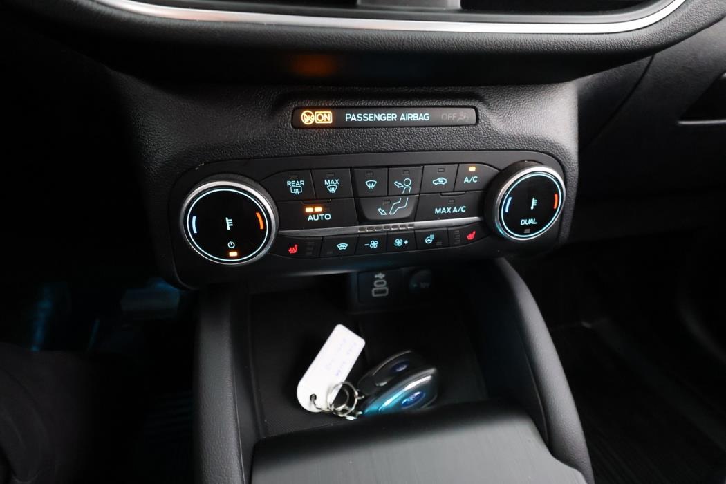 FORD Kuga 2023