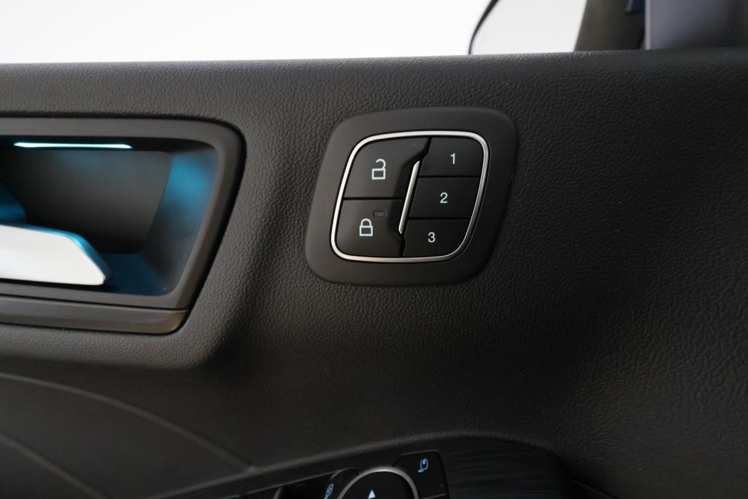 FORD Kuga 2023