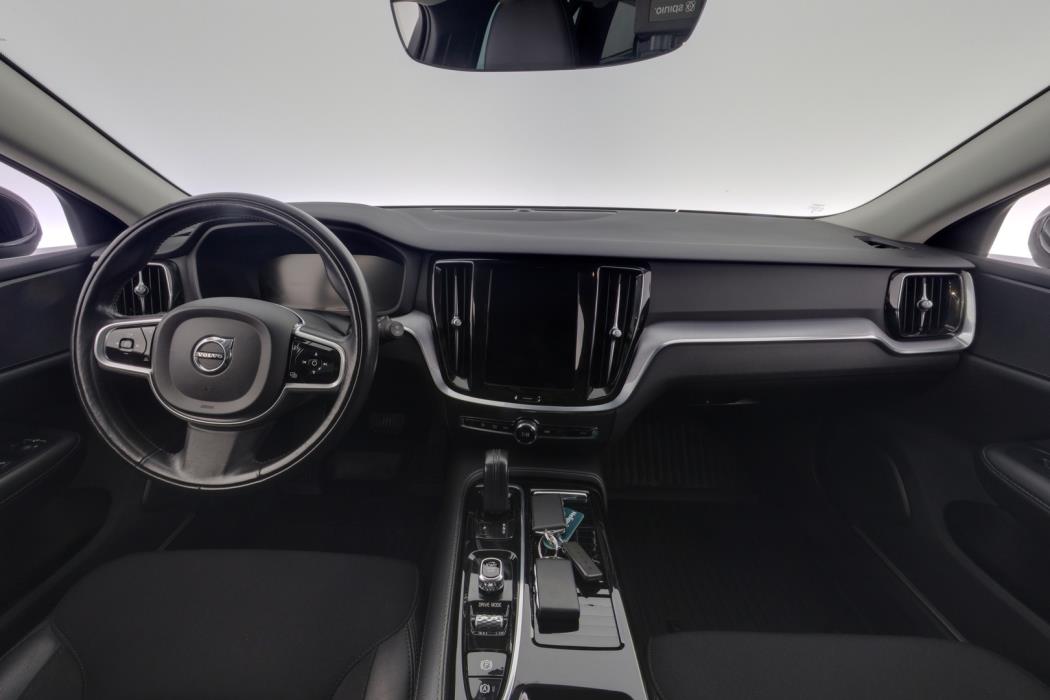 VOLVO V60 2020