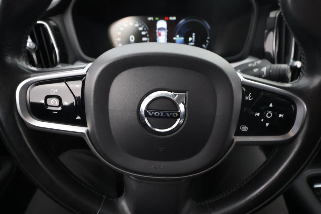 VOLVO V60 2020