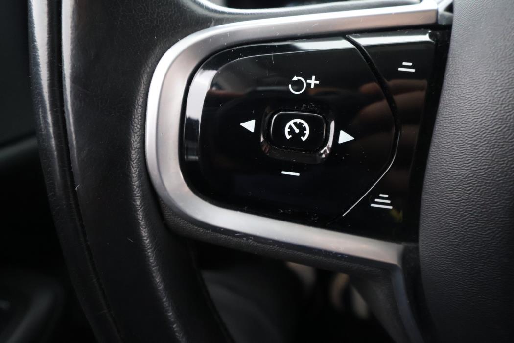 VOLVO V60 2020