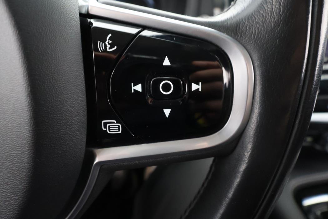 VOLVO V60 2020