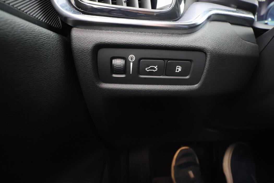 VOLVO V60 2020