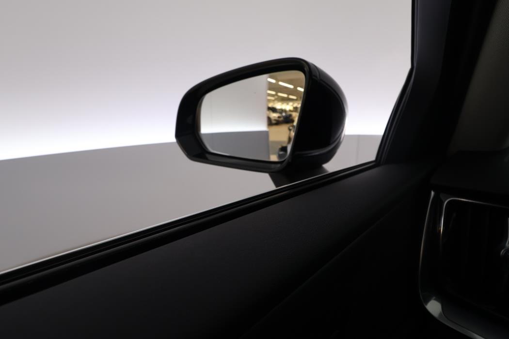 VOLVO V60 2020