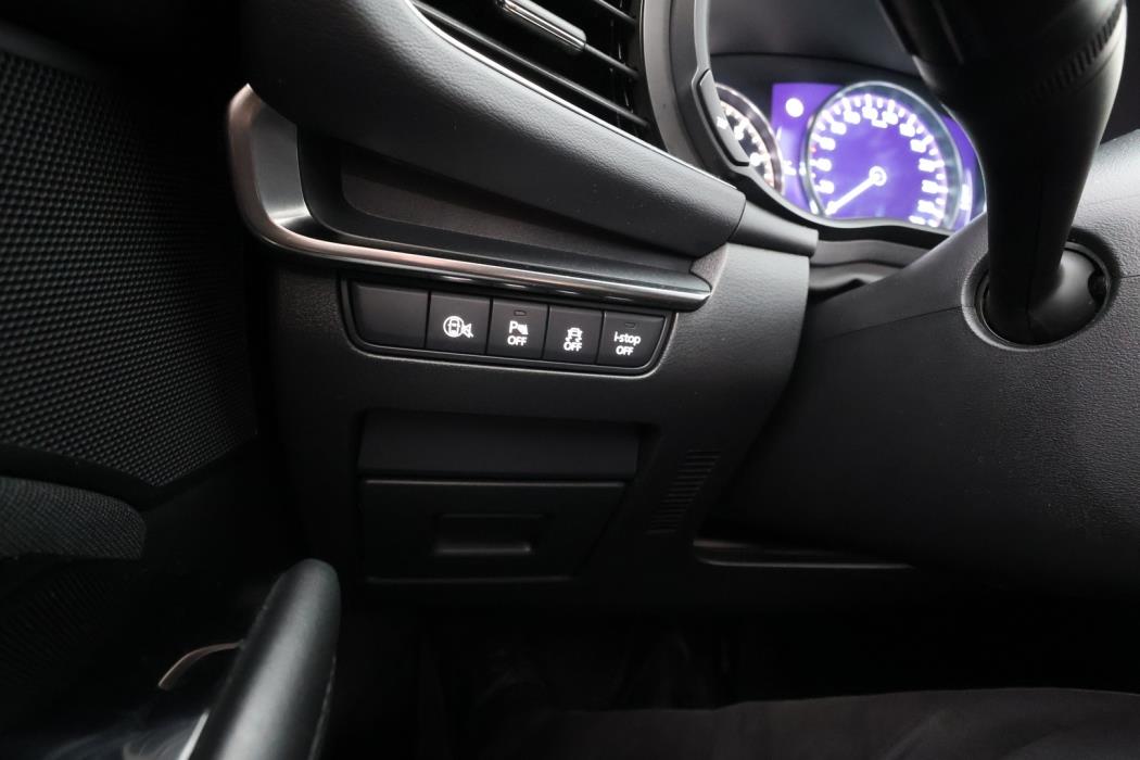 MAZDA Mazda3 2024