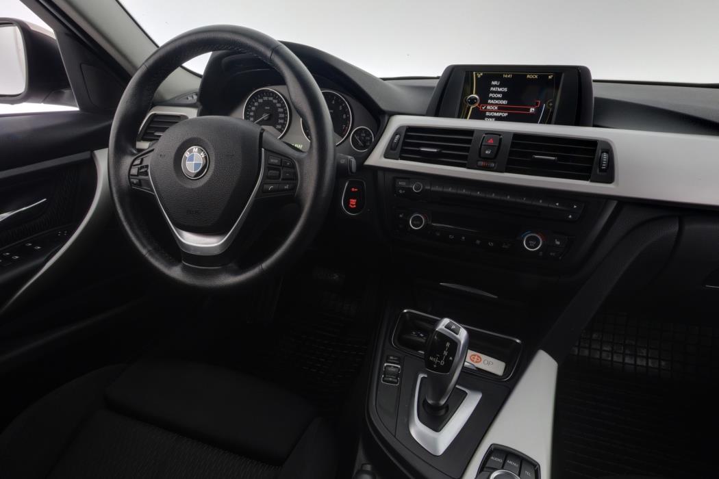 BMW 320 2013