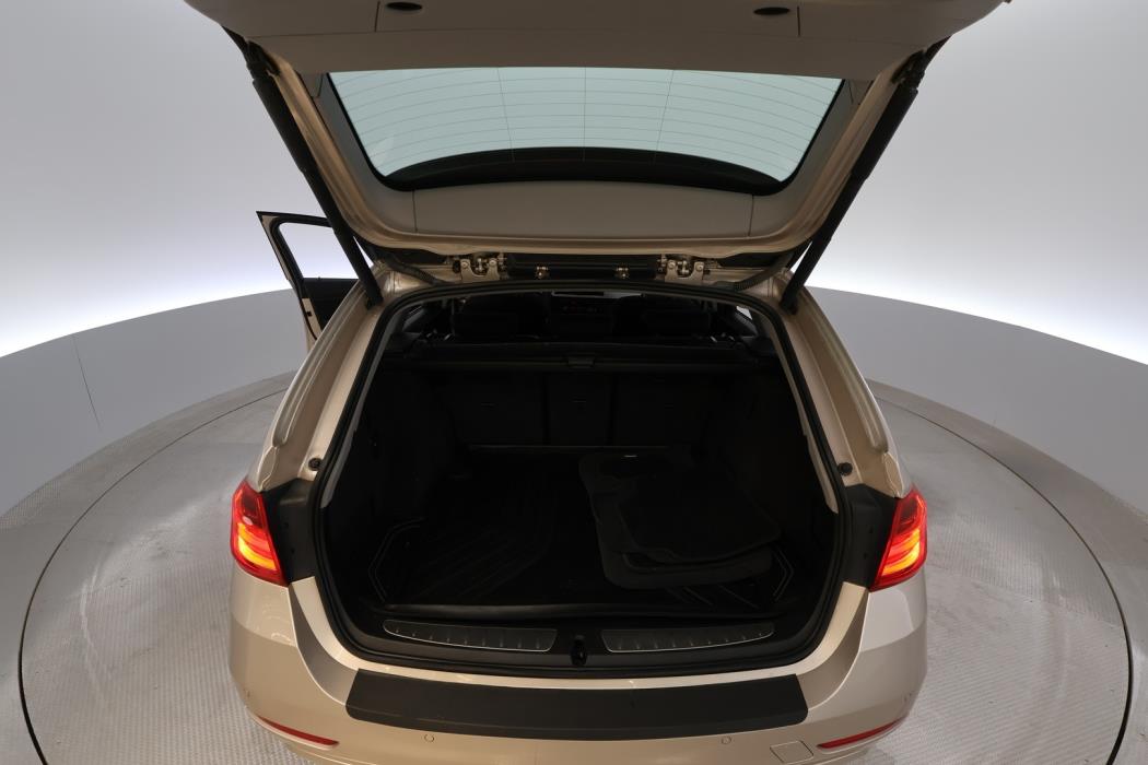 BMW 320 2013