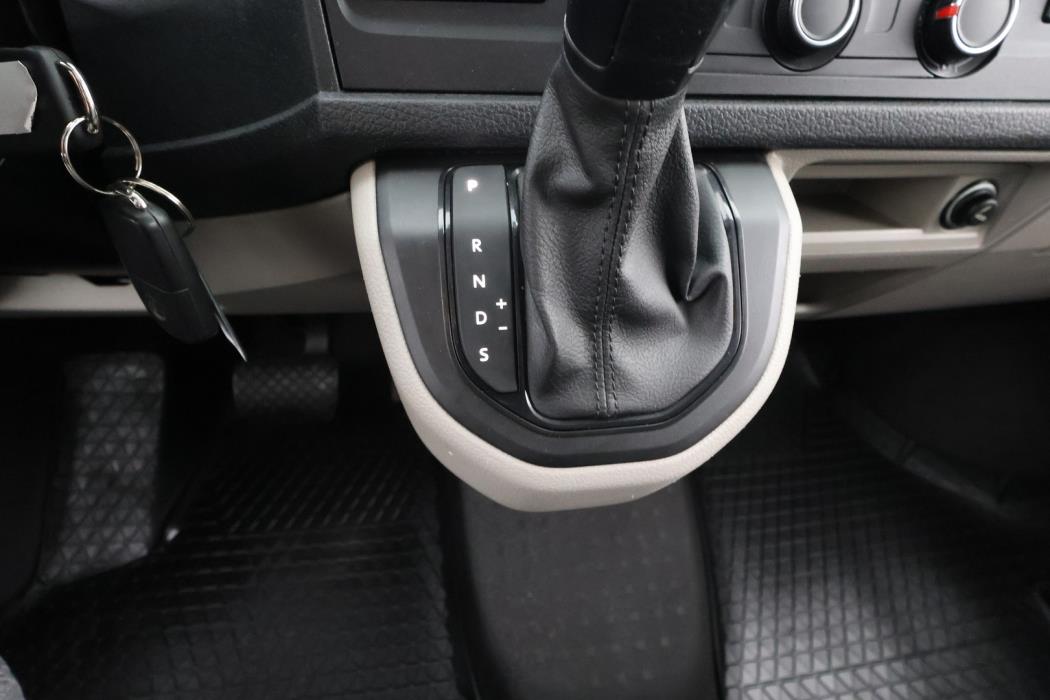 VOLKSWAGEN Transporter 2019