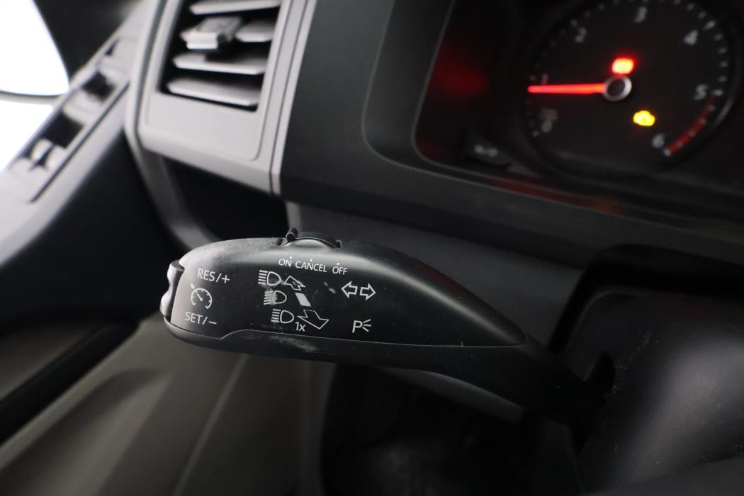 VOLKSWAGEN Transporter 2019