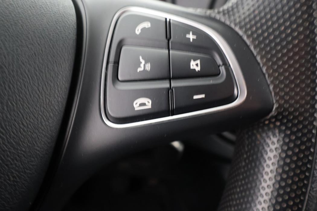 MERCEDES-BENZ Vito 2021