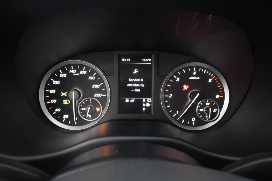 MERCEDES-BENZ Vito 2022