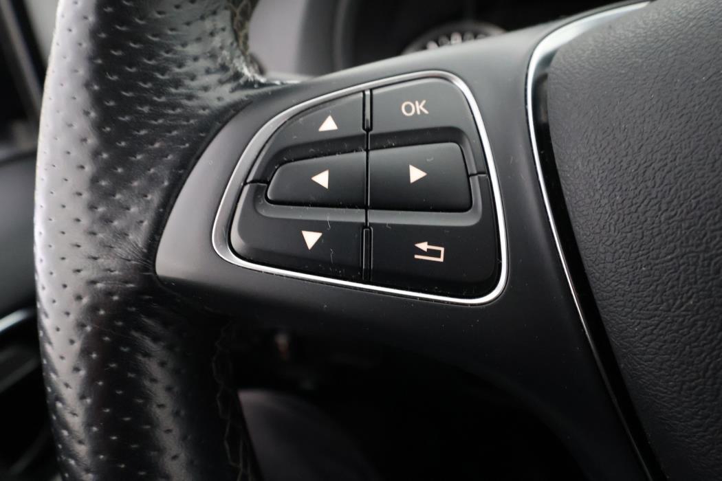 MERCEDES-BENZ Vito 2022