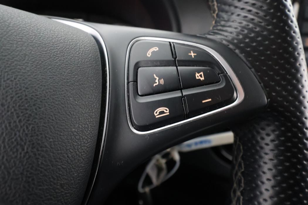 MERCEDES-BENZ Vito 2022