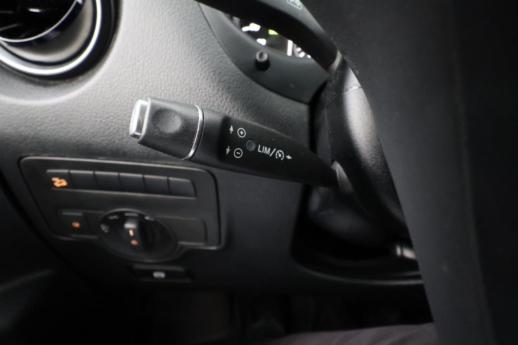 MERCEDES-BENZ Vito 2022